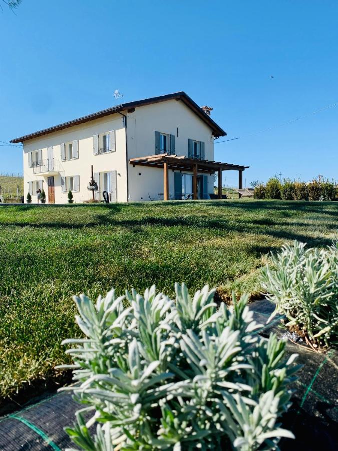 Villa Bricco 46 นิซซา มอนแฟร์ราโต ภายนอก รูปภาพ